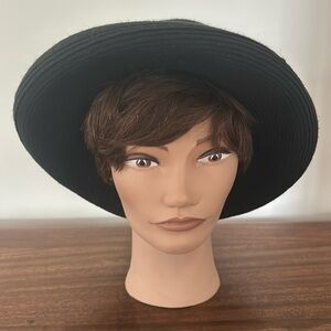 Soft yet structured black hat
